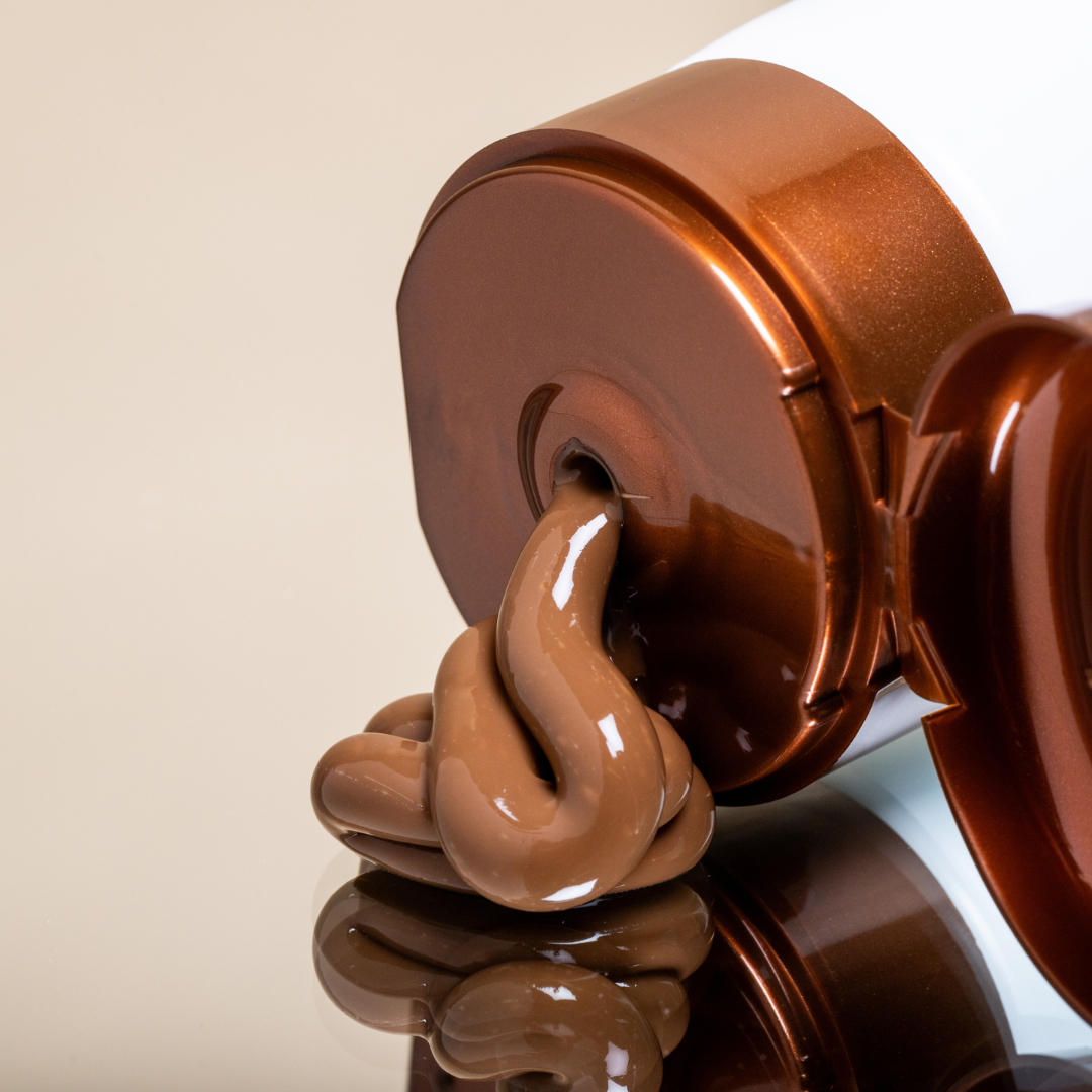 How To Use Self Tanning Lotions & Gradual Tans