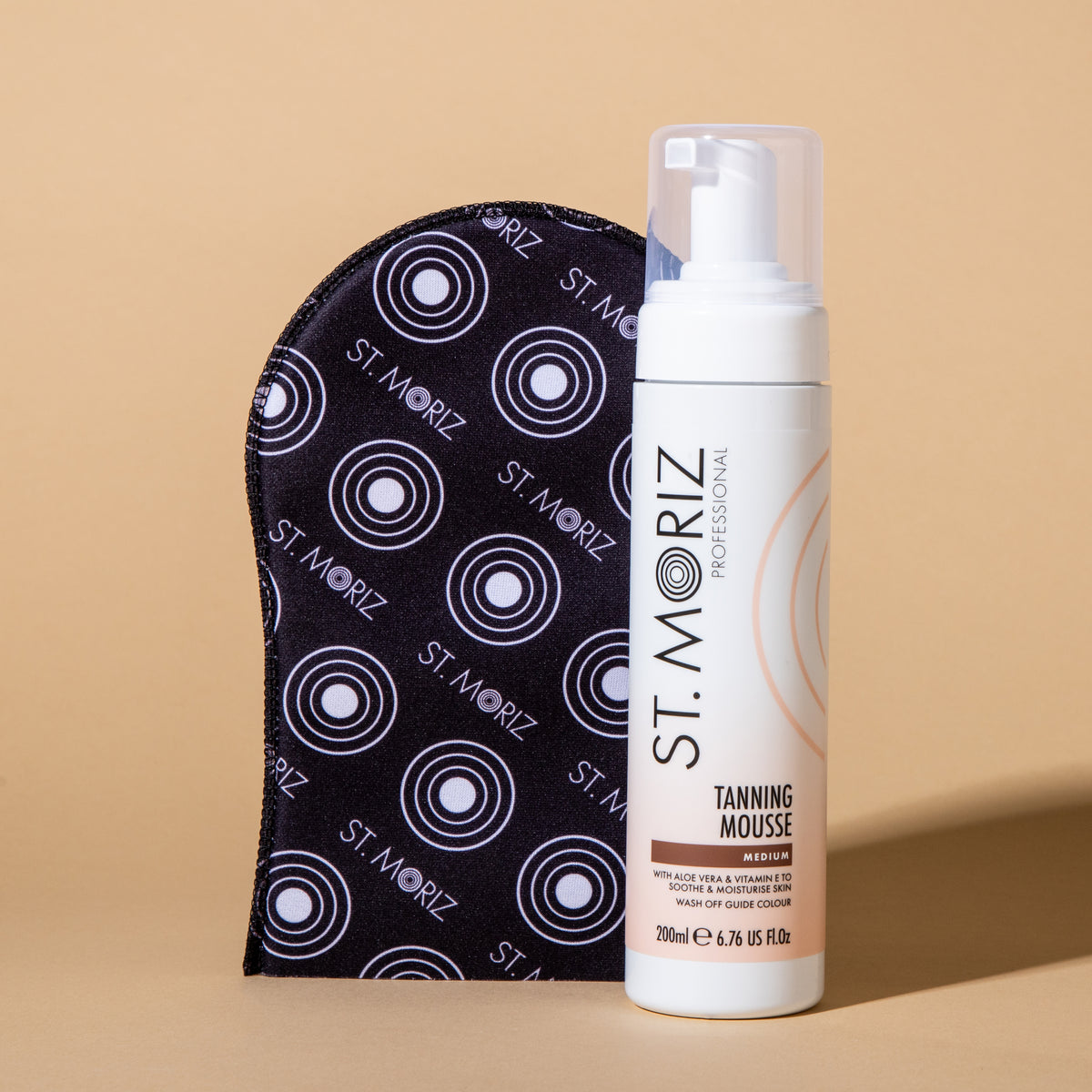 Professional Medium Tanning Mousse & Mitt Bundle | St. Moriz